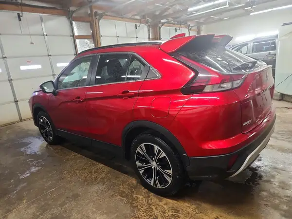 JA4ATWAA2NZ006448 2022 MITSUBISHI ECLIPSE CROSS - Image 2