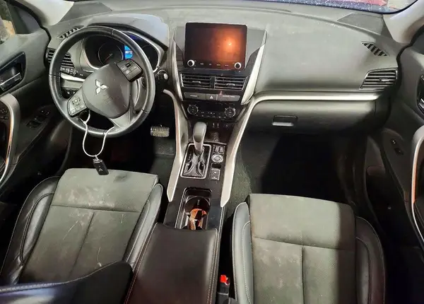 JA4ATWAA2NZ006448 2022 MITSUBISHI ECLIPSE CROSS - Image 8