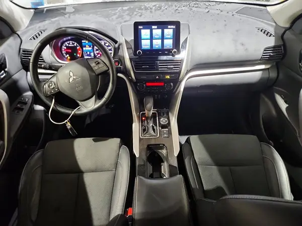 JA4ATWAA2NZ045508 2022 MITSUBISHI ECLIPSE CROSS - Image 8