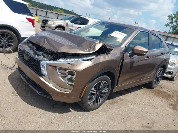 JA4ATWAA2PZ005531 2023 MITSUBISHI ECLIPSE CROSS - Image 2