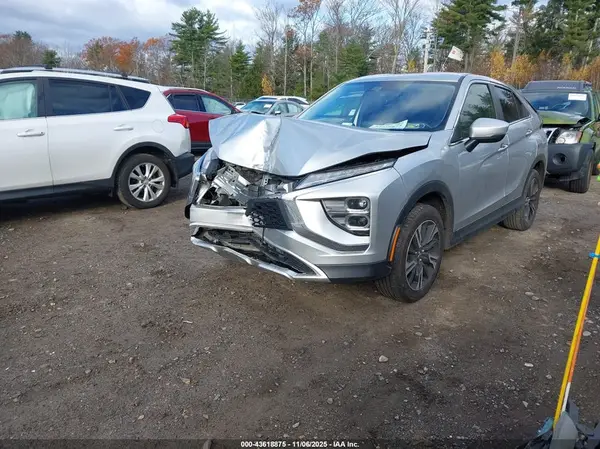 JA4ATWAA2RZ003362 2024 MITSUBISHI ECLIPSE CROSS - Image 2