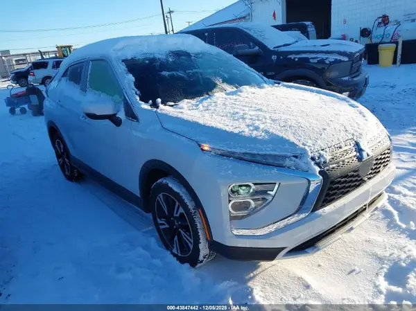 JA4ATWAA2RZ017794 2024 MITSUBISHI ECLIPSE CROSS - Image 1