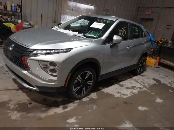 JA4ATWAA2RZ020582 2024 MITSUBISHI ECLIPSE CROSS - Image 2
