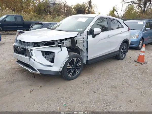 JA4ATWAA2RZ022865 2024 MITSUBISHI ECLIPSE CROSS - Image 2