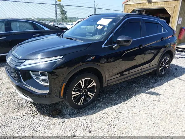 JA4ATWAA2RZ047085 2024 MITSUBISHI ECLIPSE CROSS - Image 2