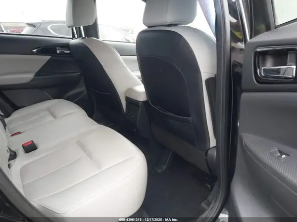 JA4ATWAA2RZ069619 2024 MITSUBISHI ECLIPSE CROSS - Image 8
