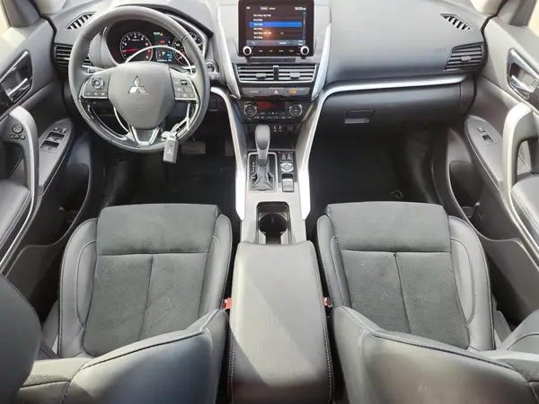 JA4ATWAA2SZ004405 2025 MITSUBISHI ECLIPSE CROSS - Image 8