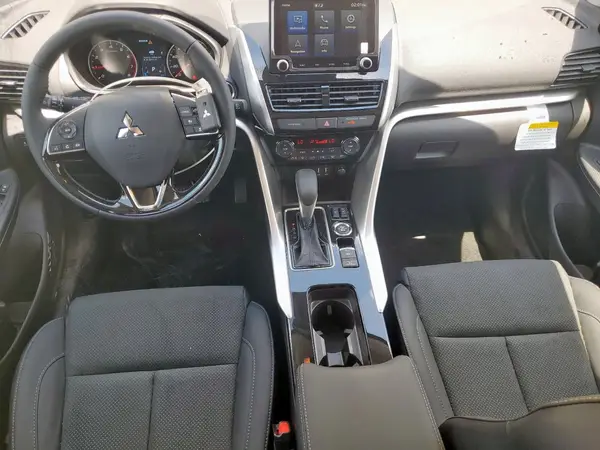 JA4ATWAA2SZ005473 2025 MITSUBISHI ECLIPSE CROSS - Image 8