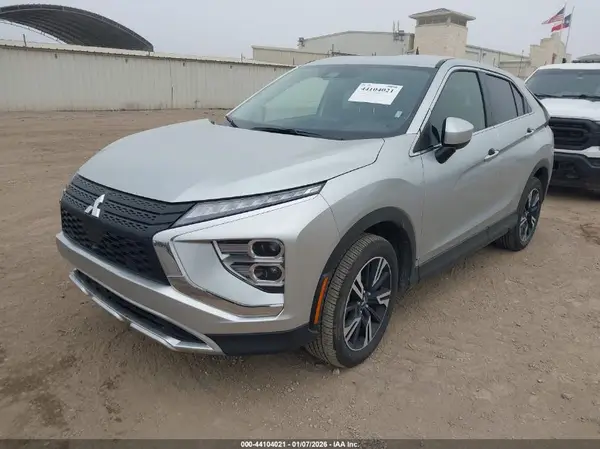 JA4ATWAA2SZ008082 2025 MITSUBISHI ECLIPSE CROSS - Image 2