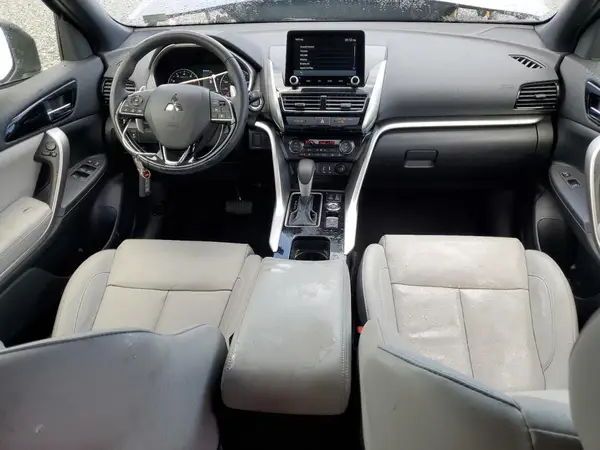JA4ATWAA2SZ011225 2025 MITSUBISHI ECLIPSE CROSS - Image 8