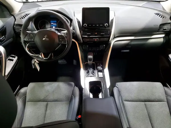 JA4ATWAA2TZ008018 2026 MITSUBISHI ECLIPSE CROSS - Image 8