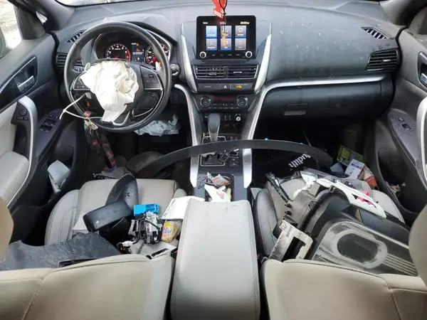JA4ATWAA3NZ045260 2022 MITSUBISHI ECLIPSE CROSS - Image 8