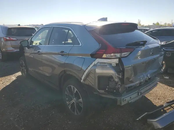 JA4ATWAA3NZ055528 2022 MITSUBISHI ECLIPSE CROSS - Image 2