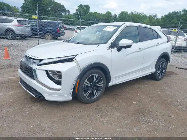 JA4ATWAA3PZ003805 2023 MITSUBISHI ECLIPSE CROSS - Image 2