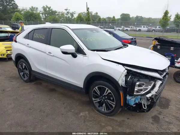 JA4ATWAA3RZ015861 2024 MITSUBISHI ECLIPSE CROSS - Image 1