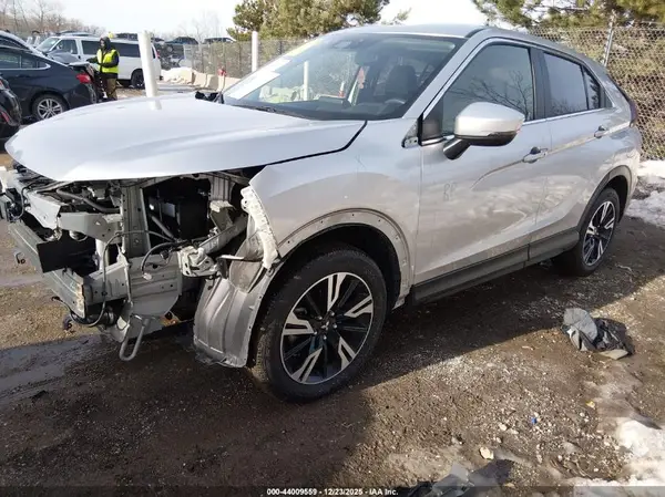 JA4ATWAA3RZ074196 2024 MITSUBISHI ECLIPSE CROSS - Image 2