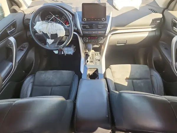 JA4ATWAA4NZ005477 2022 MITSUBISHI ECLIPSE CROSS - Image 8
