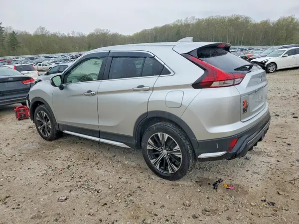 JA4ATWAA4NZ049706 2022 MITSUBISHI ECLIPSE CROSS - Image 2