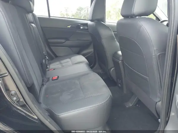 JA4ATWAA4PZ023125 2023 MITSUBISHI ECLIPSE CROSS - Image 8
