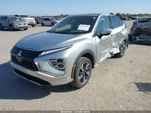 JA4ATWAA4PZ030141 2023 MITSUBISHI ECLIPSE CROSS - Image 2