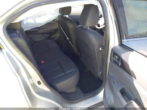 JA4ATWAA4PZ030141 2023 MITSUBISHI ECLIPSE CROSS - Image 8