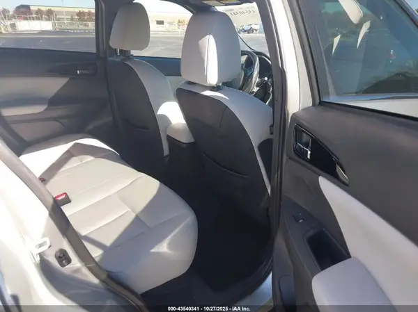 JA4ATWAA4RZ022625 2024 MITSUBISHI ECLIPSE CROSS - Image 8