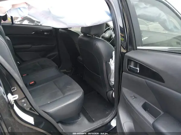 JA4ATWAA4RZ045001 2024 MITSUBISHI ECLIPSE CROSS - Image 8
