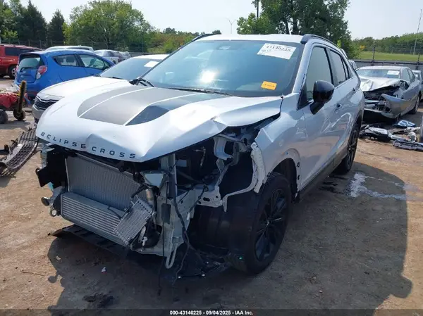 JA4ATWAA4SZ029600 2025 MITSUBISHI ECLIPSE CROSS - Image 2