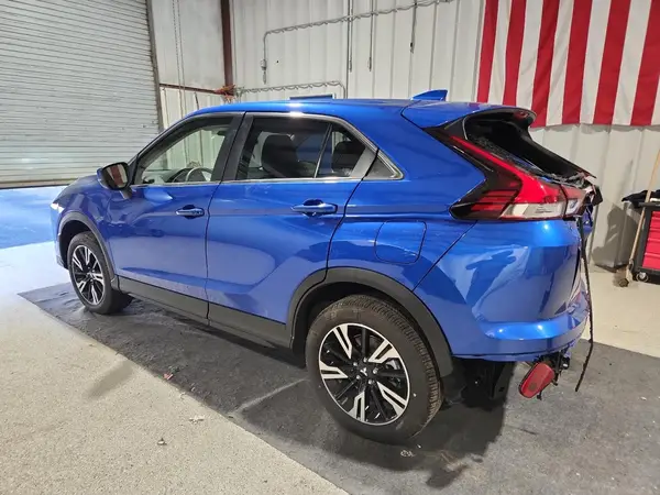 JA4ATWAA4SZ033825 2025 MITSUBISHI ECLIPSE CROSS - Image 2