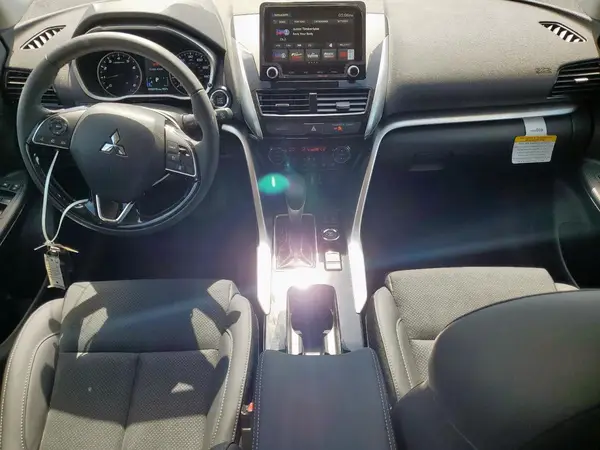 JA4ATWAA5SZ004978 2025 MITSUBISHI ECLIPSE CROSS - Image 8