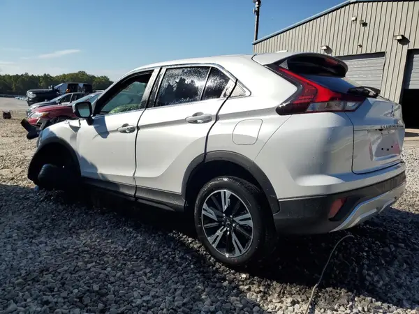 JA4ATWAA5SZ037740 2025 MITSUBISHI ECLIPSE CROSS - Image 2