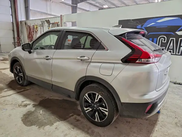 JA4ATWAA5SZ045627 2025 MITSUBISHI ECLIPSE CROSS - Image 2