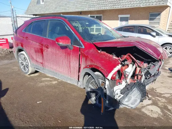 JA4ATWAA6NZ021227 2022 MITSUBISHI ECLIPSE CROSS - Image 1