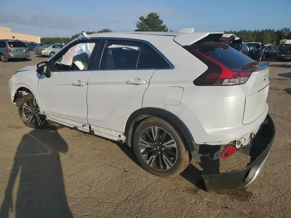 JA4ATWAA6PZ000722 2023 MITSUBISHI ECLIPSE CROSS - Image 2