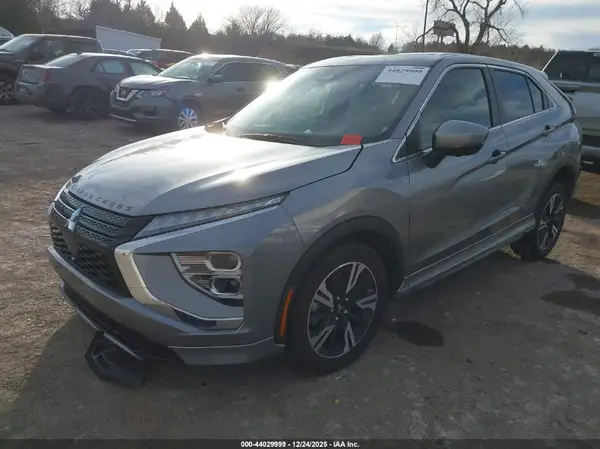 JA4ATWAA6SZ006027 2025 MITSUBISHI ECLIPSE CROSS - Image 2