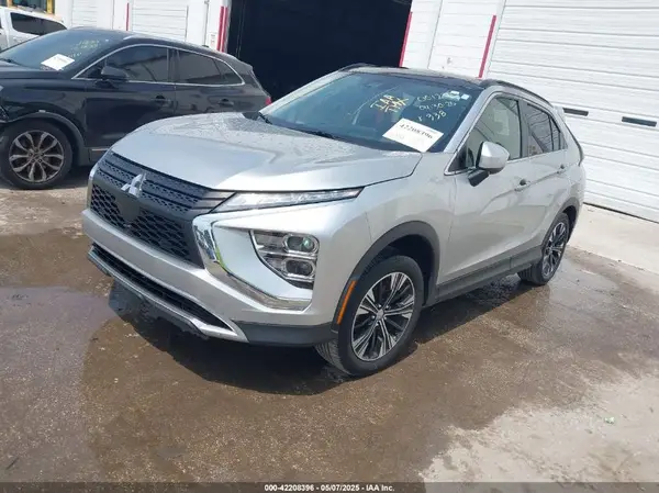 JA4ATWAA7NZ001228 2022 MITSUBISHI ECLIPSE CROSS - Image 2