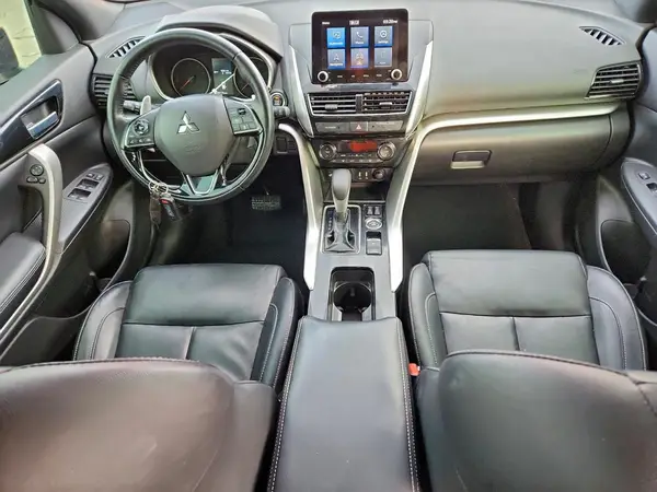 JA4ATWAA7NZ047142 2022 MITSUBISHI ECLIPSE CROSS - Image 8