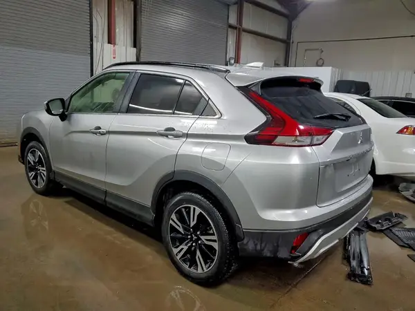 JA4ATWAA7PZ001393 2023 MITSUBISHI ECLIPSE CROSS - Image 2