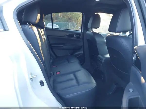 JA4ATWAA7PZ003886 2023 MITSUBISHI ECLIPSE CROSS - Image 8