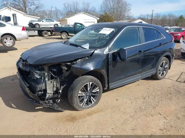 JA4ATWAA7PZ035754 2023 MITSUBISHI ECLIPSE CROSS - Image 2