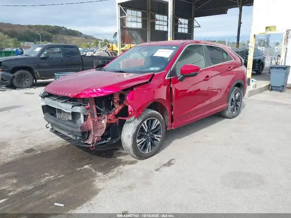 JA4ATWAA7PZ042851 2023 MITSUBISHI ECLIPSE CROSS - Image 2