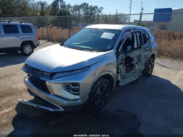 JA4ATWAA7RZ034218 2024 MITSUBISHI ECLIPSE CROSS - Image 2