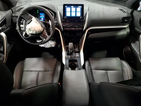 JA4ATWAA7RZ071415 2024 MITSUBISHI ECLIPSE CROSS - Image 8