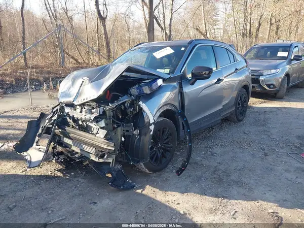JA4ATWAA7SZ024603 2025 MITSUBISHI ECLIPSE CROSS - Image 2