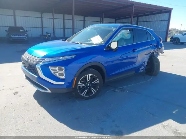 JA4ATWAA7SZ035035 2025 MITSUBISHI ECLIPSE CROSS - Image 2