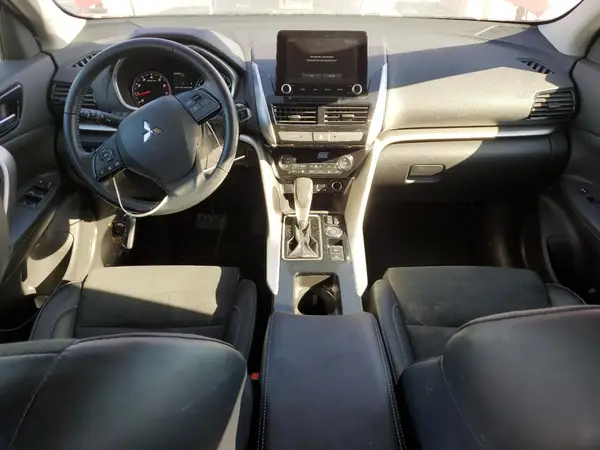 JA4ATWAA8NZ002226 2022 MITSUBISHI ECLIPSE CROSS - Image 8
