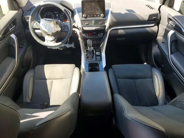 JA4ATWAA8NZ019625 2022 MITSUBISHI ECLIPSE CROSS - Image 8