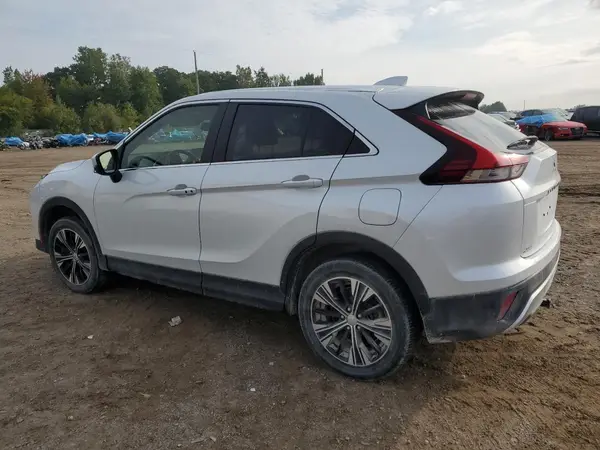 JA4ATWAA8NZ056884 2022 MITSUBISHI ECLIPSE CROSS - Image 2