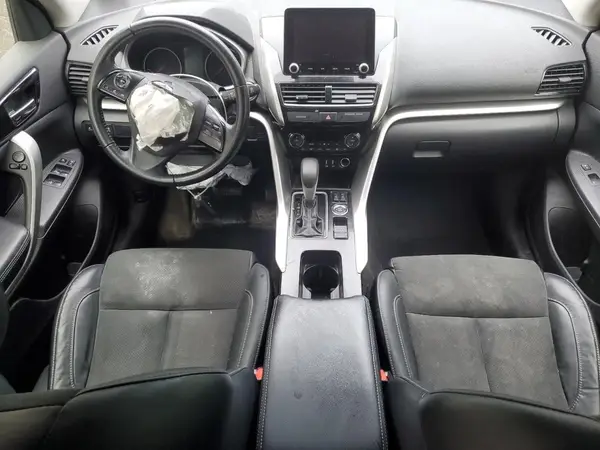 JA4ATWAA8PZ000916 2023 MITSUBISHI ECLIPSE CROSS - Image 8