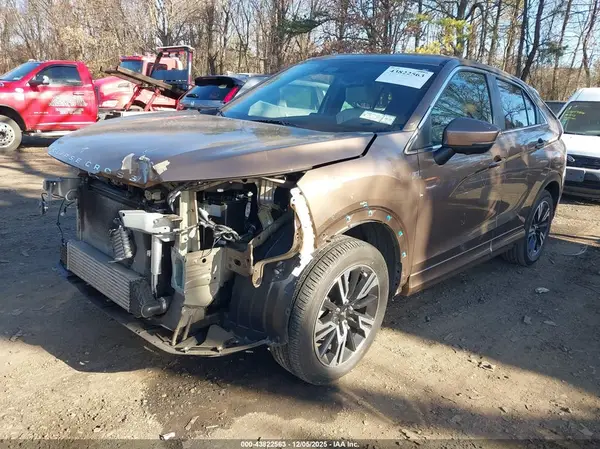 JA4ATWAA8PZ046181 2023 MITSUBISHI ECLIPSE CROSS - Image 2